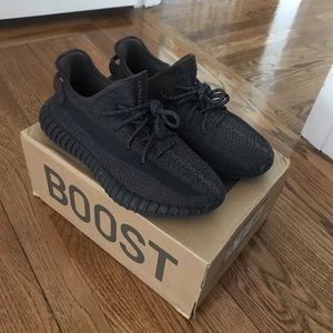 Mens size 9.5 Black sneakers